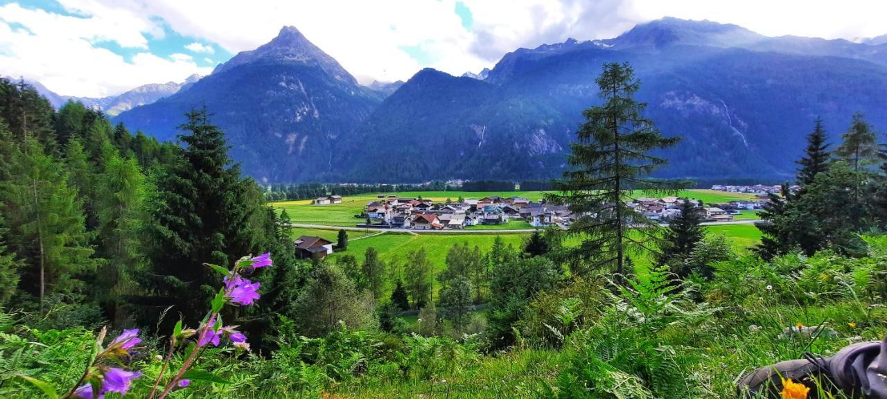 Alpin Apart Maurer Längenfeld Екстериор снимка